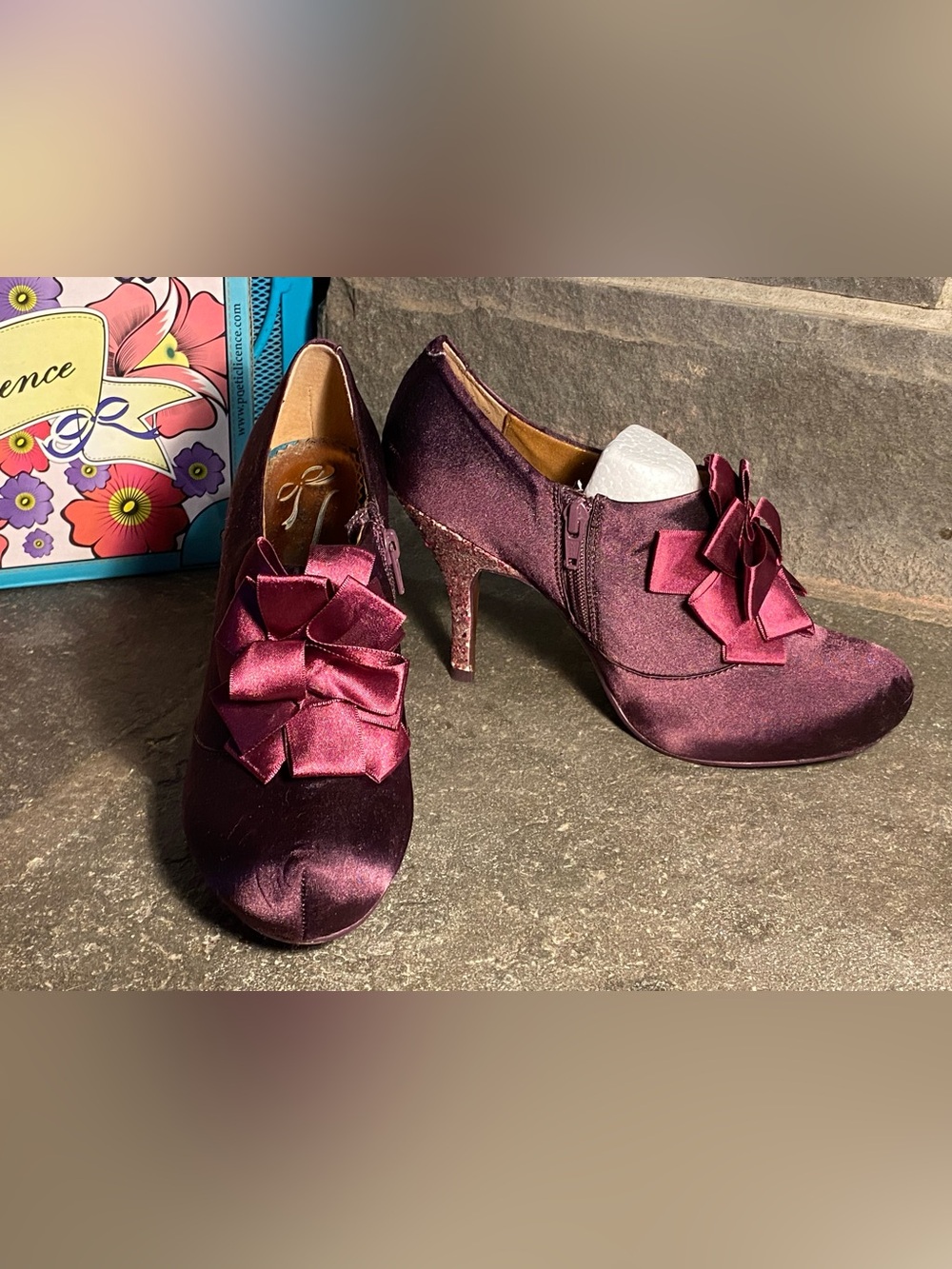 Irregular Choice/Poetic License elegant satin pump,Burgundy,bow,sparkle heel,7.5